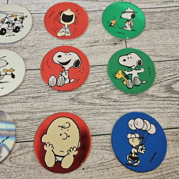 12 Pogs | Peanuts | Snoopy | Charlie Brown | Games & Collectibles | Vintage |90s - Picture 3 of 4